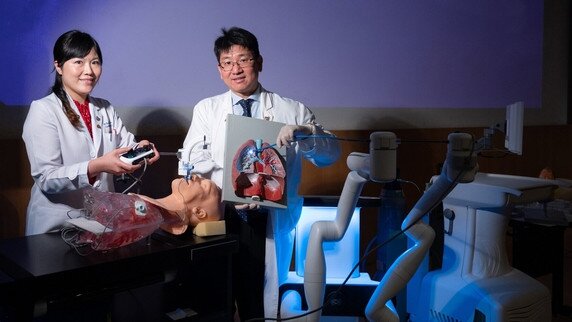 中大完成全球首例机械人辅助支气管镜微波消融术治疗肺转移