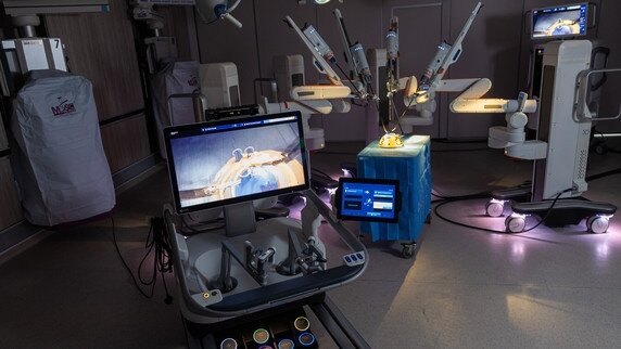 中大在大中華地區首次引入嶄新組合式機械人手術系統 在根治性前列腺切除手術效果滿意